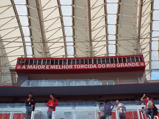 继续在国际 继续在国际